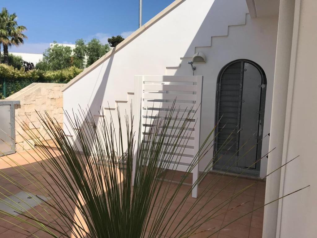 Villa Giusy Sant Isidoro  Exterior photo